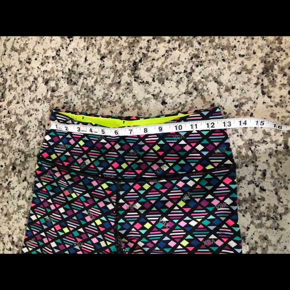 Victoria’s Secret VSX SPORT knockout Crop size S - Picture 4 of 8